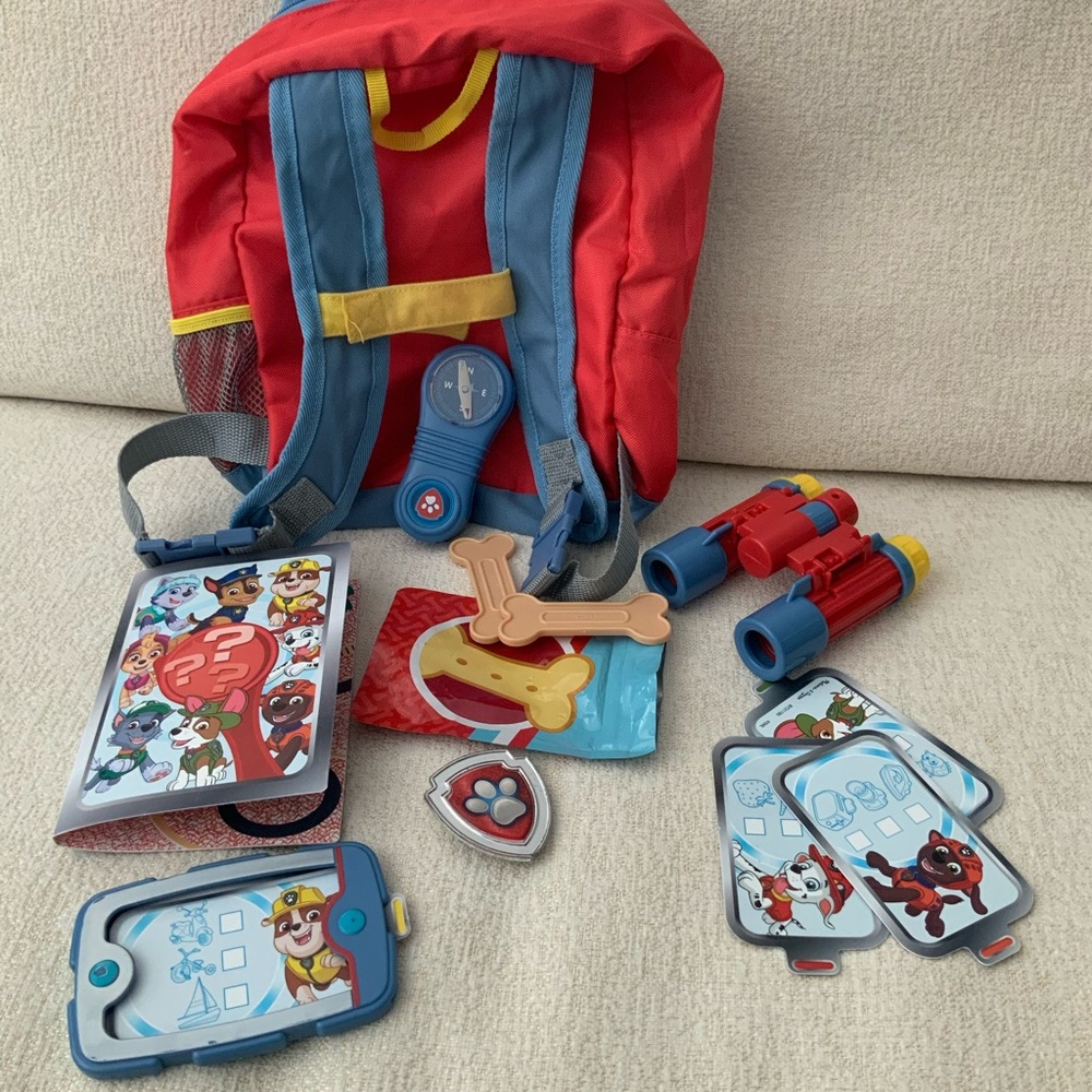 Paw Patrol Adventure backpack watch and Book bundle - Picture 3 of 8